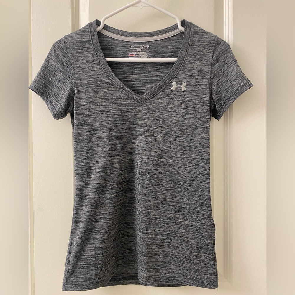 Under Armour, XS heat gear t-shirt